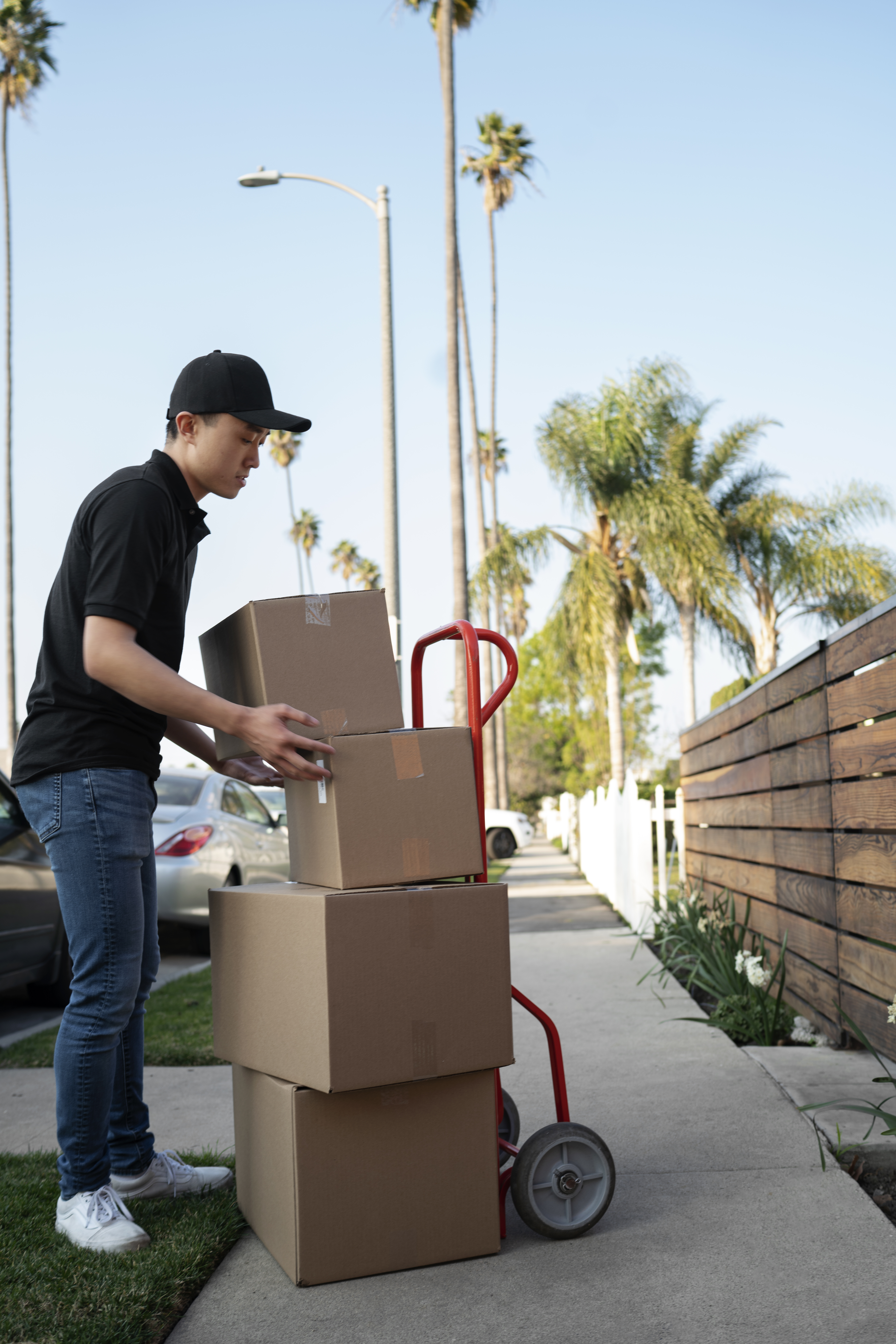 Removalists in Footscray: Pricing & Access Tips
